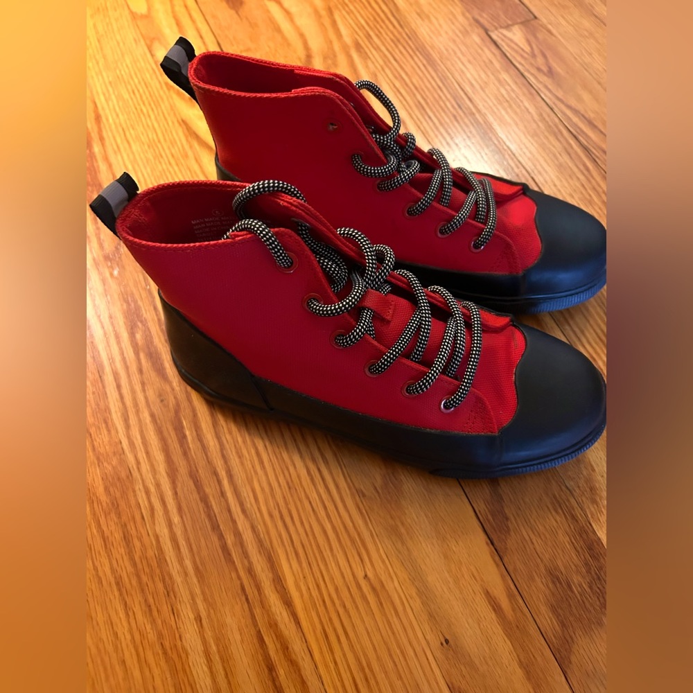 Limited Edition Hunter for Target Red Shoes, boys or unisex